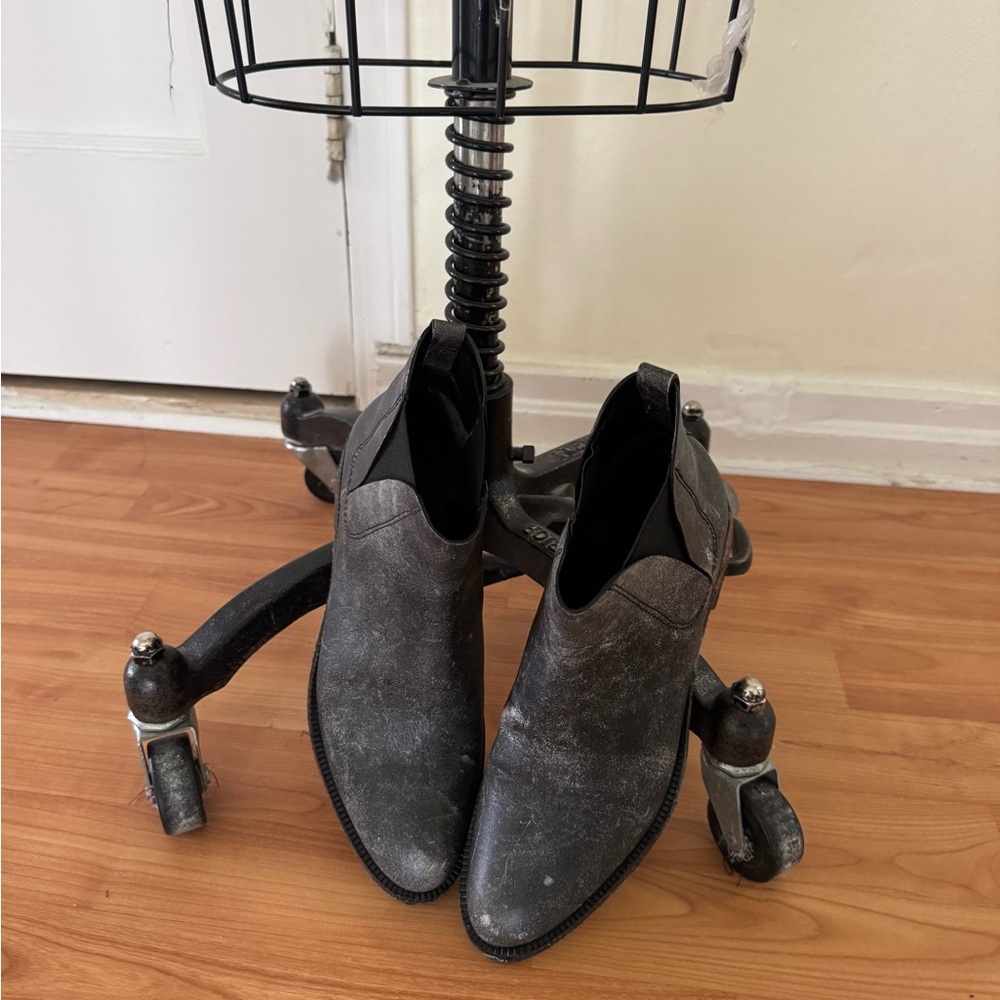 Alexander Wang Distressed Black Leather Chelsea Boots $675 original size 36